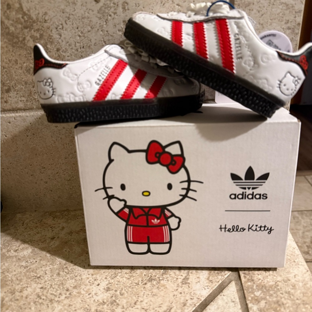 Hello Kitty Adidas Toddler 6.5 size
